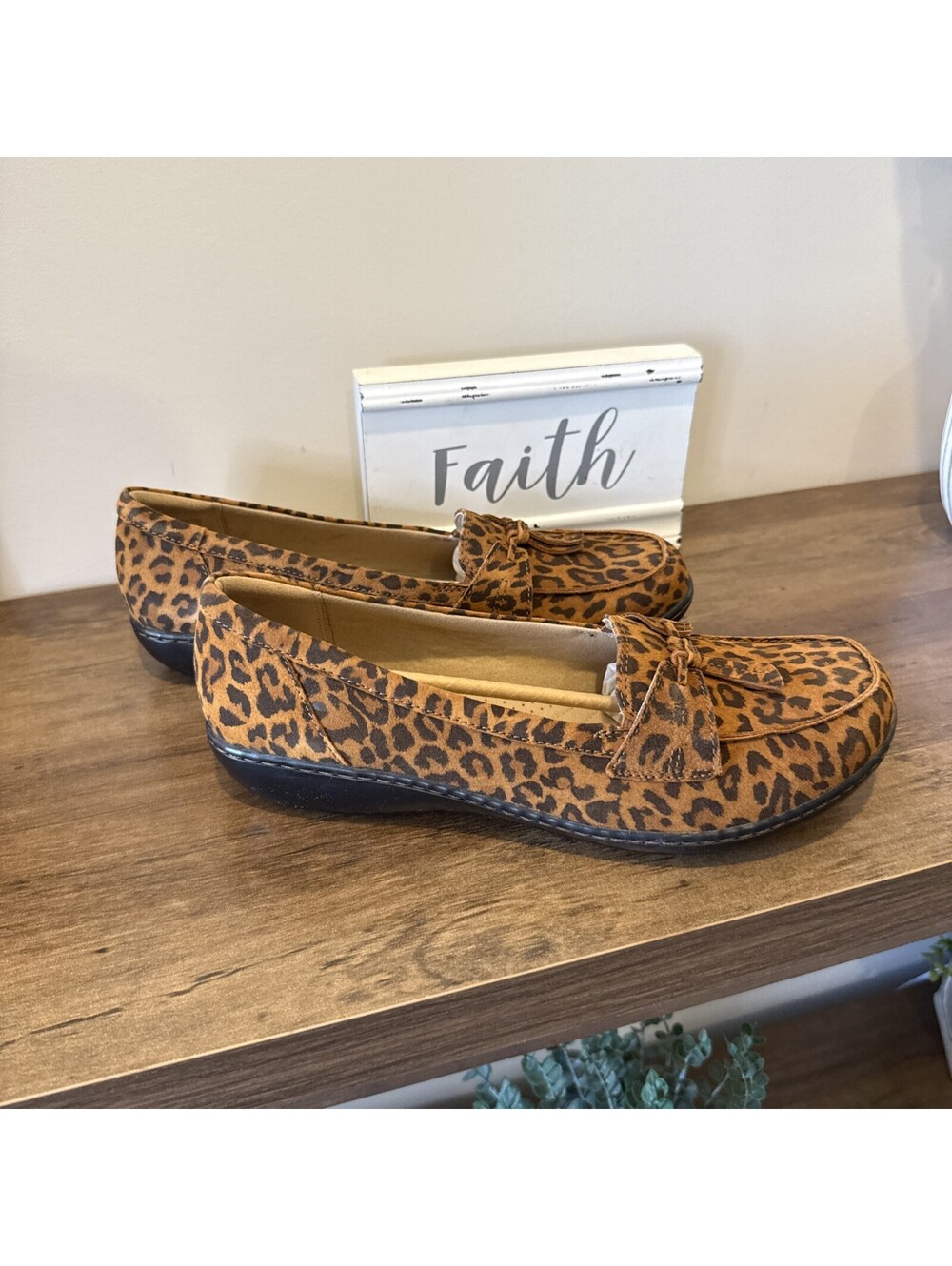 Clark’s Ultimate Comfort Leopard Flats Size 12W